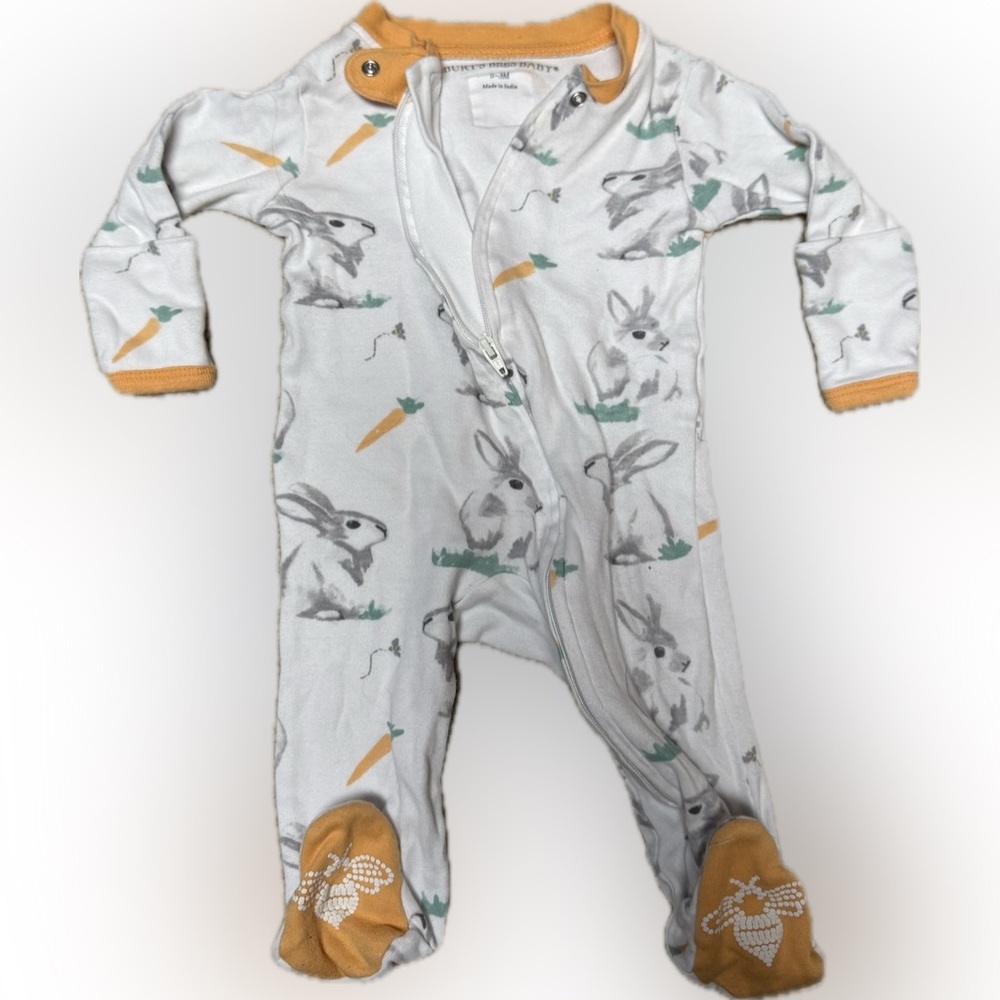 Cozy Bunny and Carrot Print Kids Footie